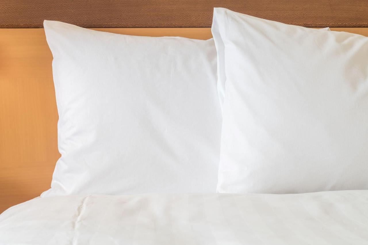 Holiday Inn Express & Suites Chatsworth By Ihg Los Angeles Eksteriør billede