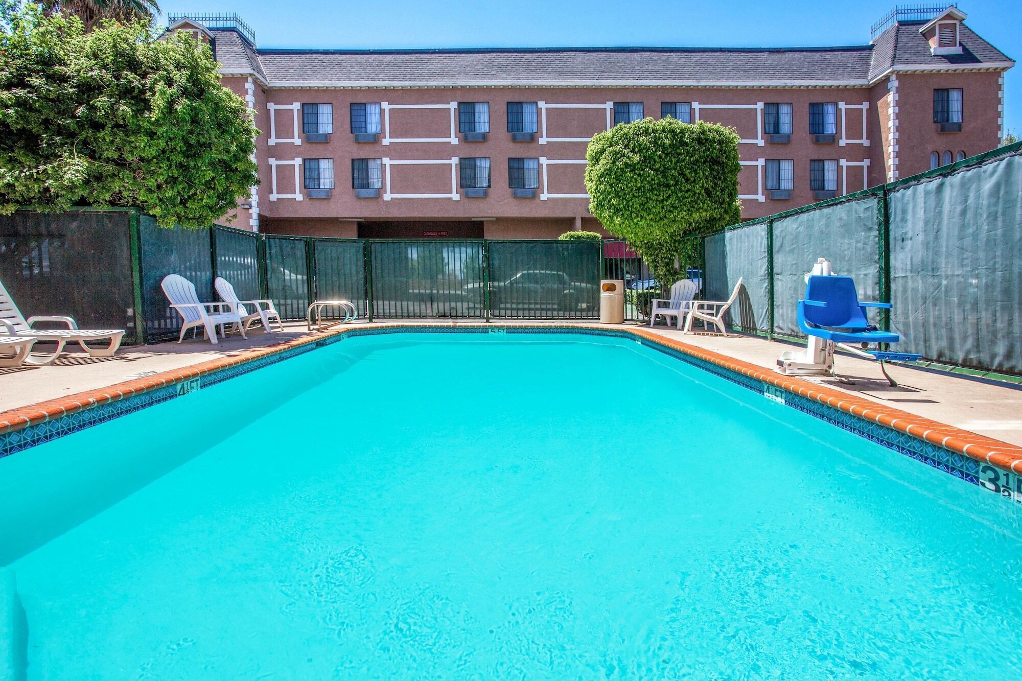 Holiday Inn Express & Suites Chatsworth By Ihg Los Angeles Eksteriør billede